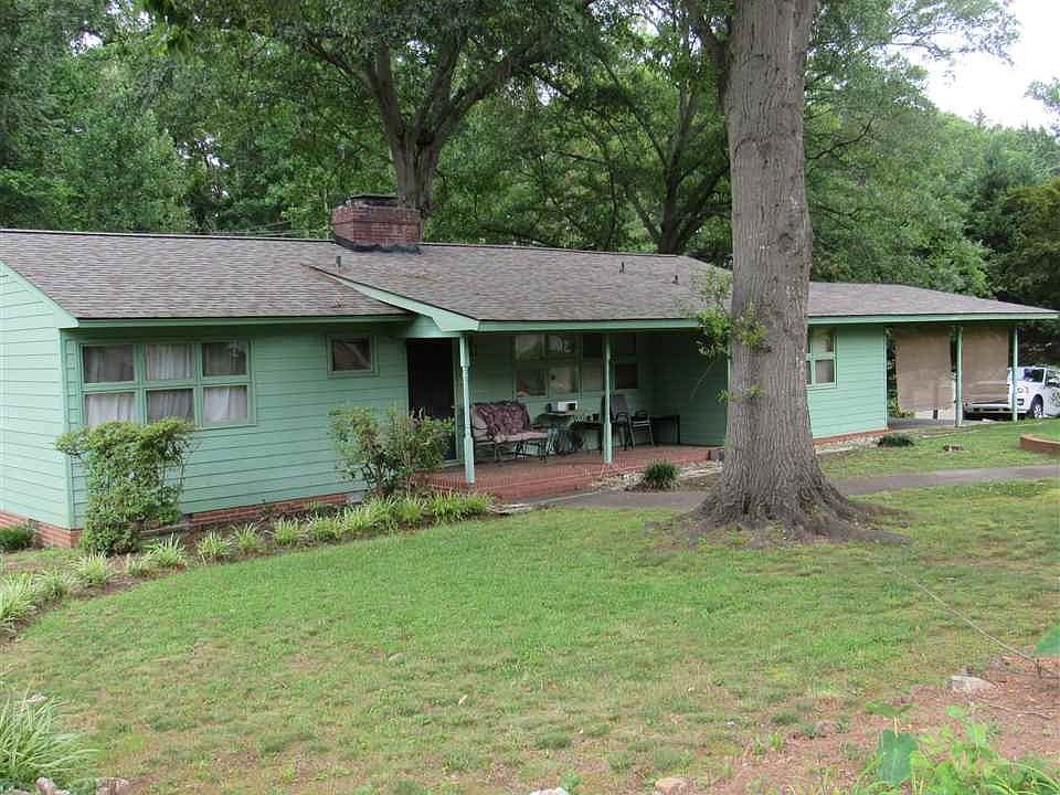 1st image of 811 Kenmore Dr