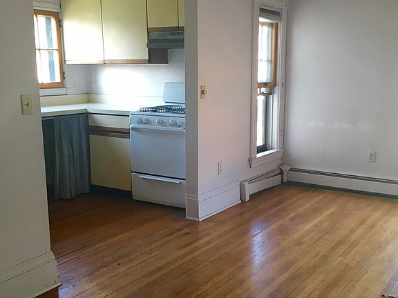 Kitichen & Dining room