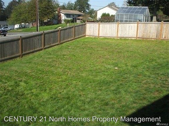 4th image of 3026 72nd Ave NE