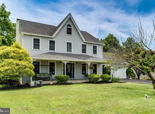 200 Mulberry Pl, Douglassville, PA 19518
