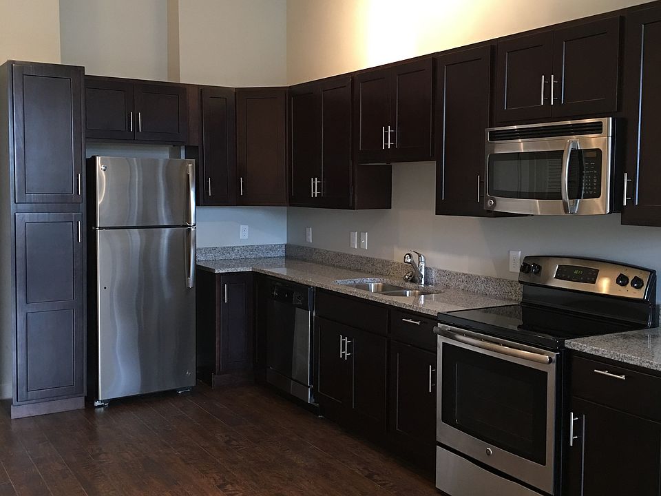 1st image of 805 Canal St APT 147