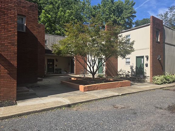 2nd image of 10 Mill St APT B