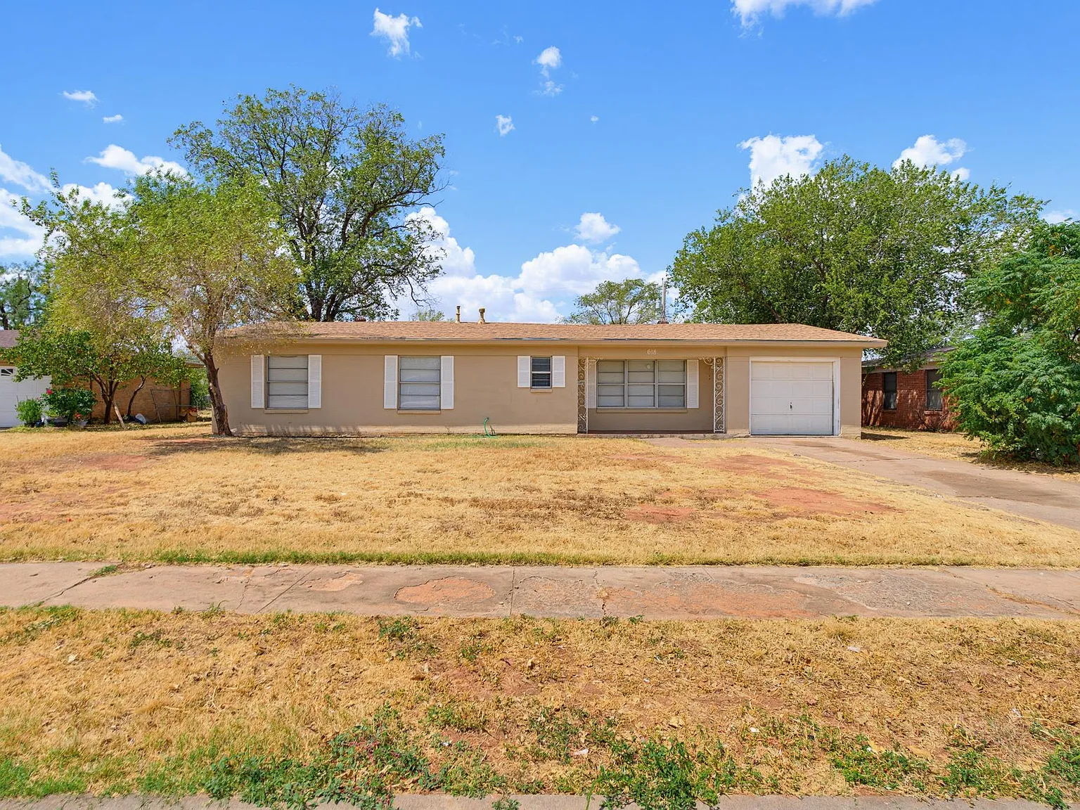 3 bed, 1454 sqft, $2,200 — Photo 1