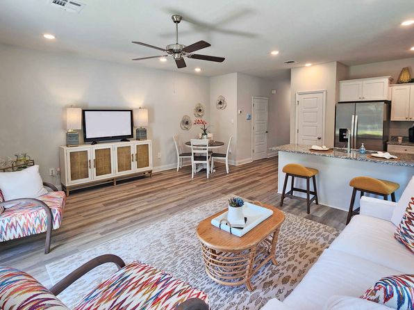 The Palm B Plan, Lost Garden Villas