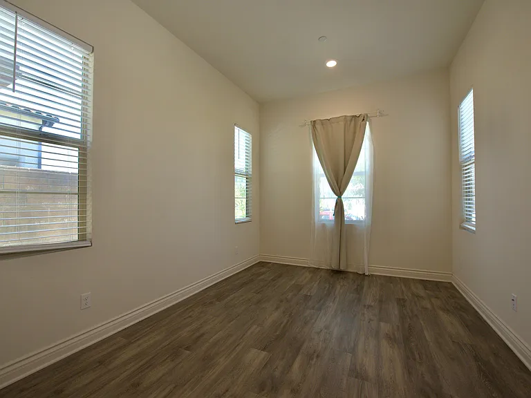 1812 Canyon Oaks Ln — Photo 10