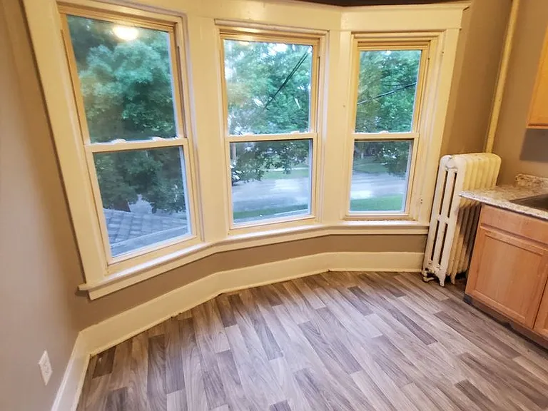 135-137 Garfield Ave - 4 Unit (Ace Property) — Photo 15