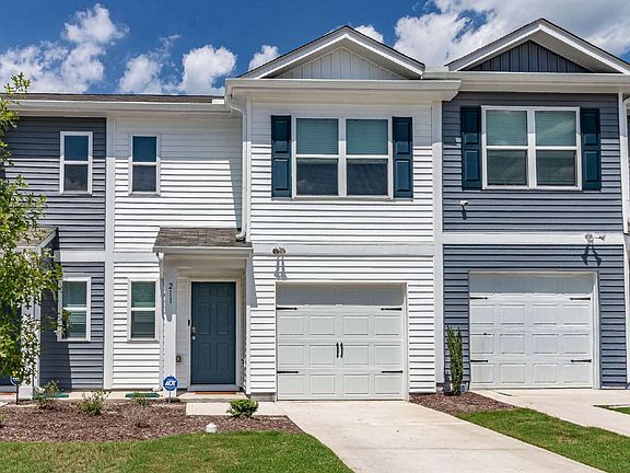 3rd image of 211 Seymour Village Dr