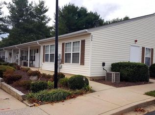 1815 Vincenza Dr APT C, Eldersburg, MD 21784