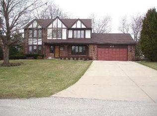 186 Bobwhite Ct, Bloomingdale, IL 60108