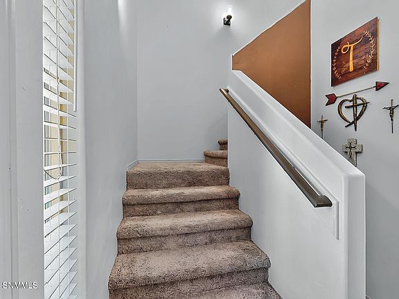 5th image of 2869 Borroughs St