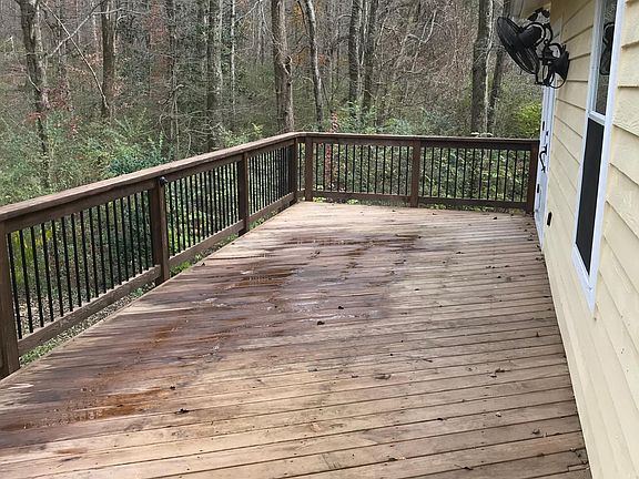 Serenity (deck off main floor)