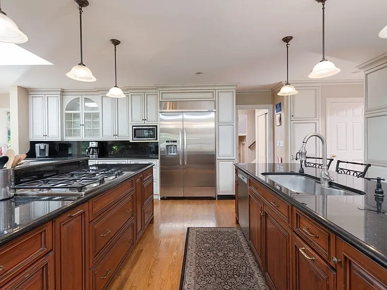 4 Elliston Rd — Photo 11