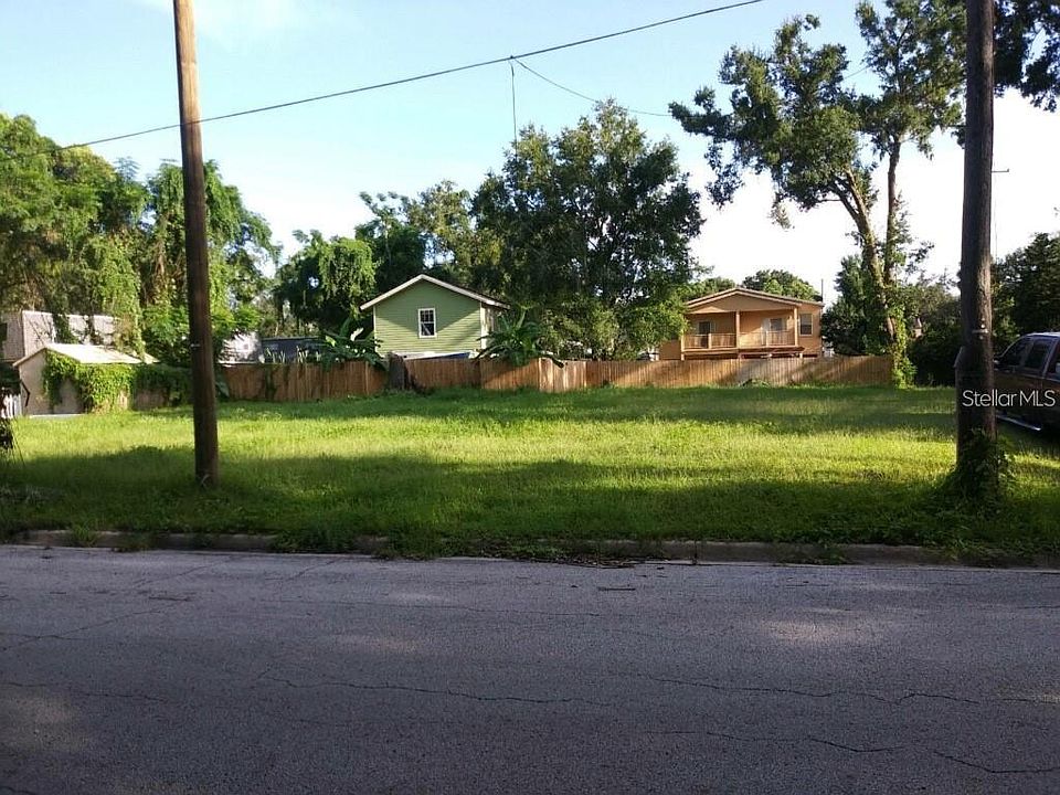 2nd image of 1322 Noble Pl