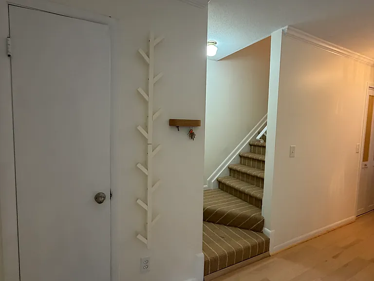 1175 Church St #C — Photo 6