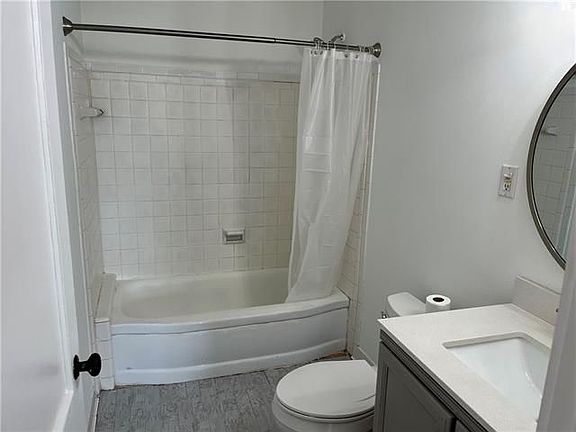5th image of 6238 Cameron Blvd