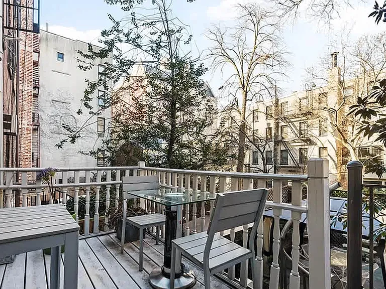 349 E 19th St #2 — Photo 57