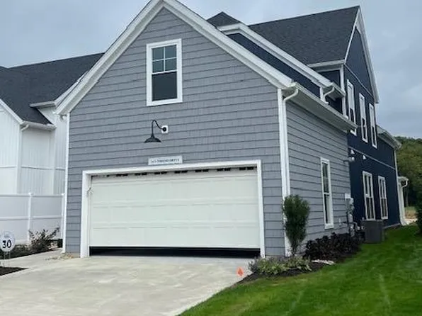 2471 Torino Dr, Pt Clinton, OH 43452
