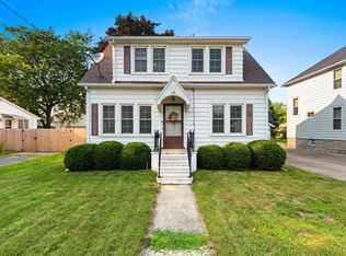 442 W 18th Ave, Oshkosh, WI 54902