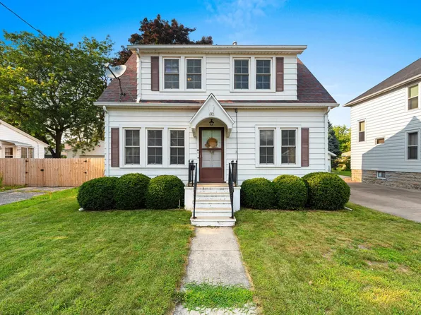 442 W 18th Ave, Oshkosh, WI 54902