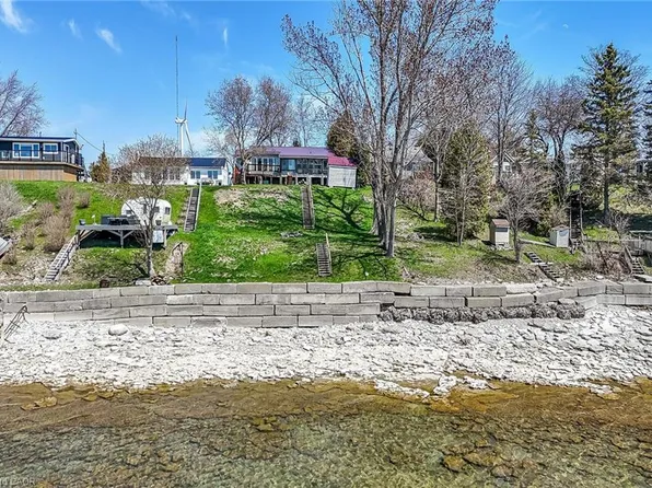 406 S Coast Dr, Walpole, ON N0A 1L0