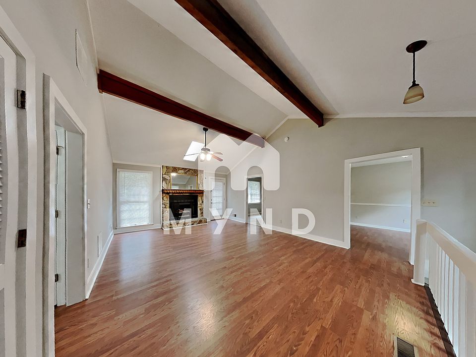 1st image of 871 Thousand Oaks Dr
