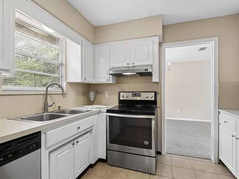 3920 University Club Blvd — Photo 5