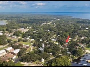 11 N Lake St APT 3, Crescent City, FL 32112