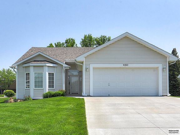 2nd image of 9203 Hillcrest Dr