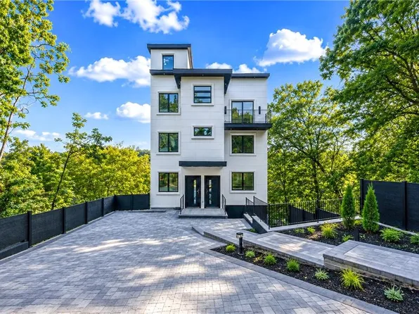 20 Creston Pl, Staten Island, NY 10304