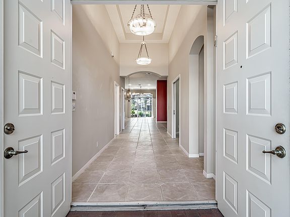 5th image of 7154 Catania Drive