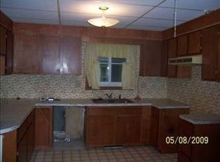 301 S Buchanan St, Heyworth, IL 61745