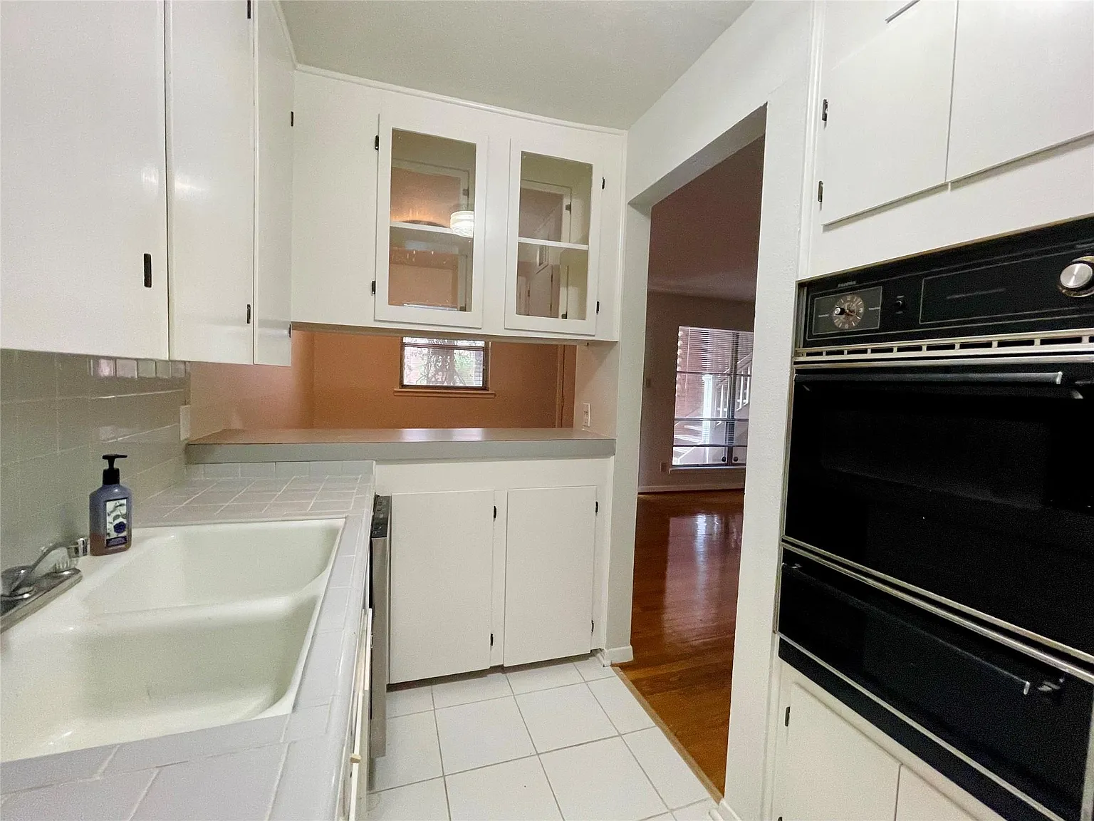 1 bed, 1.0 bath, 550 sqft, $1,100 — Photo 4
