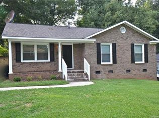 1424 Ranch Rd, Charlotte, NC 28208