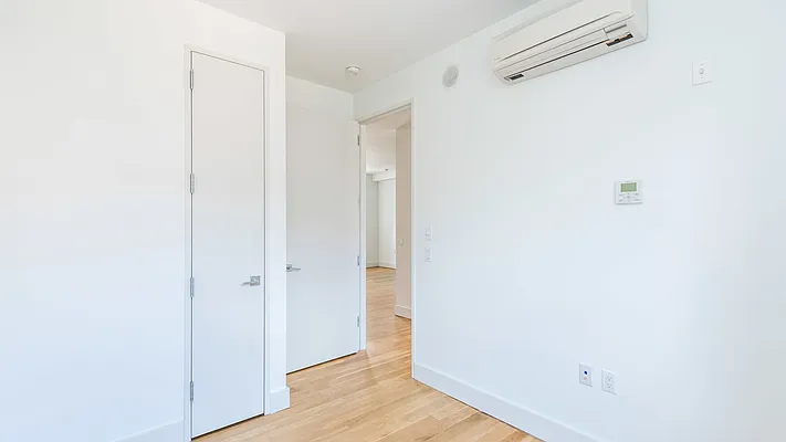 Rented by Nooklyn NYC LLC | media 87