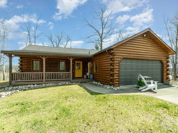 3525 E Point Dr, Beaverton, MI 48612