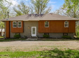 22425 Prestige Dr N, Holt, MO 64048