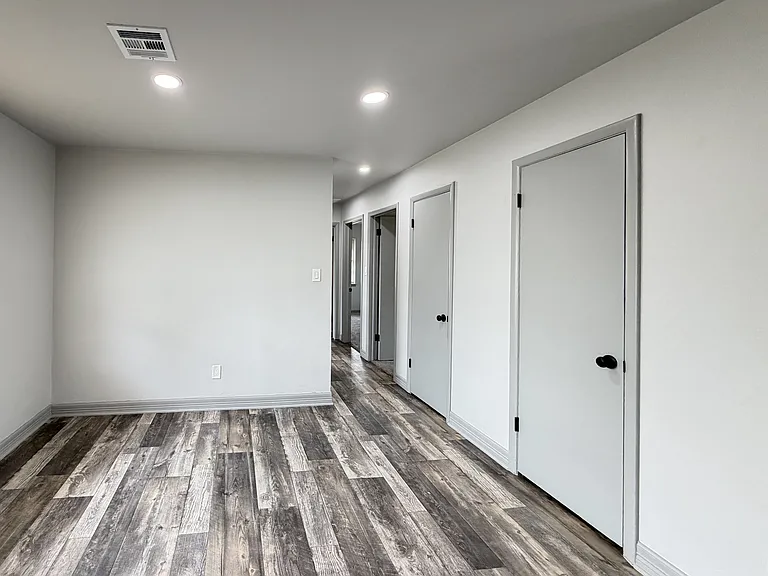 2417 NW 42nd St — Photo 13