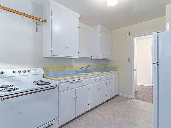 4th image of 2001 Alameda Ave #C