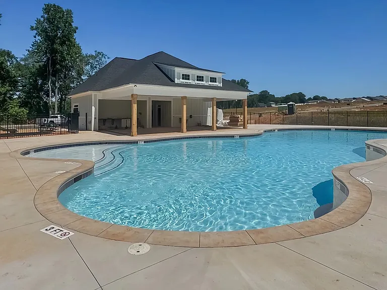 1021 Skidway Dr — Photo 47