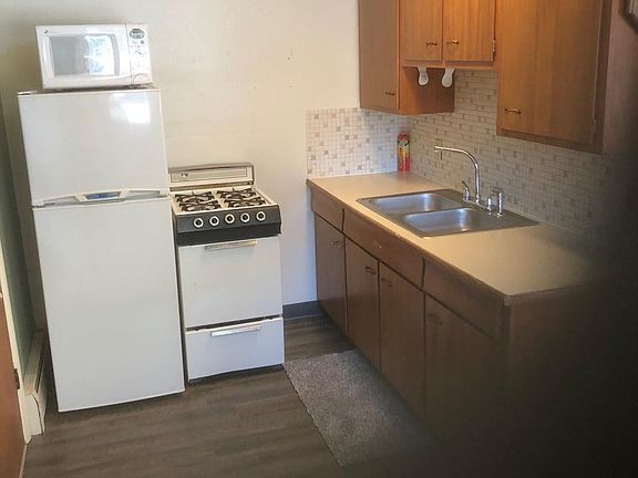 2nd image of 65 Center