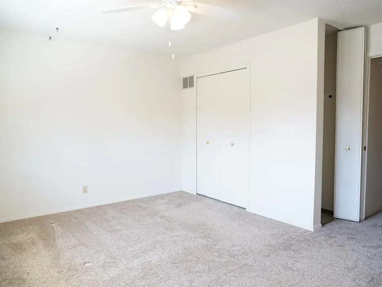 2347 Wildwood Pl — Photo 14
