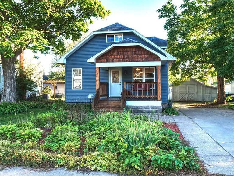 1715 Altoona Ave — Photo 1