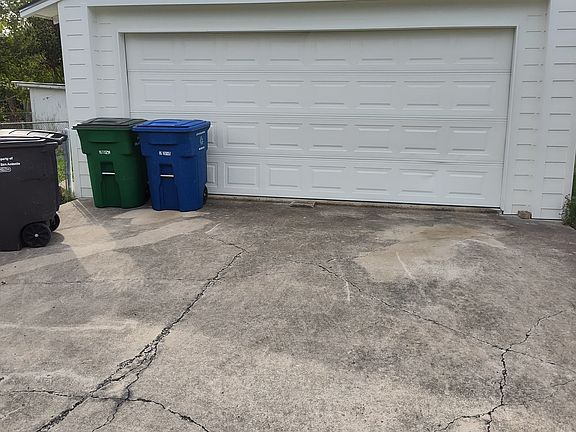5th image of 142 Jade Dr