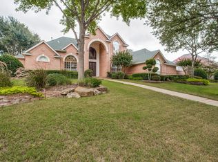 509 Forest Edge Ln, Red Oak, TX 75154