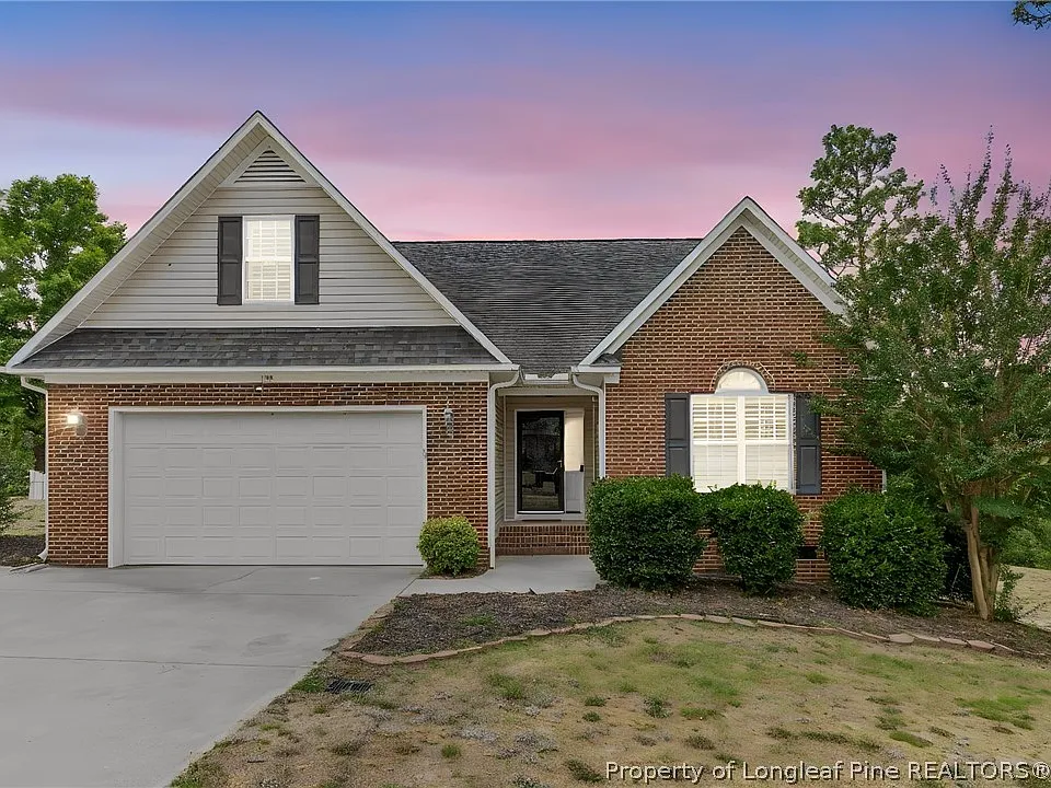 108 Camberly Ln