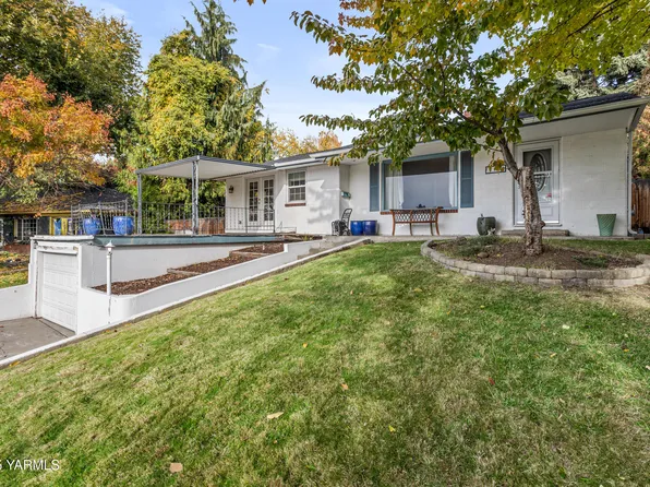 2705 Brackett Ave, Yakima, WA 98902