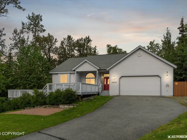 1935 W Church Ridge Dr, Wasilla, AK 99654