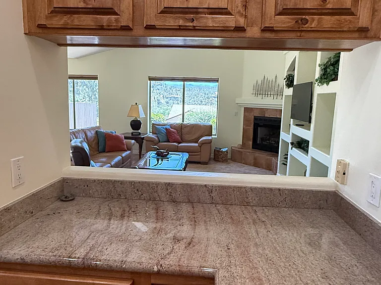 665 N Creekside Dr — Photo 23