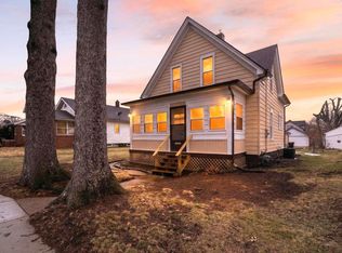 1011 15th St, Rockford, IL 61104