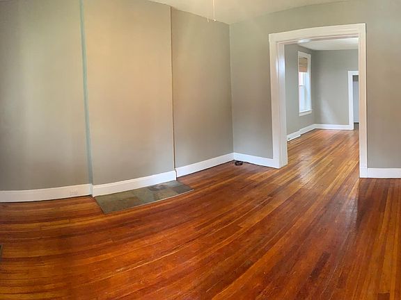 4th image of 2310 Allen Ave #1